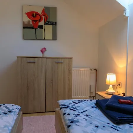 Nuska Apartment *